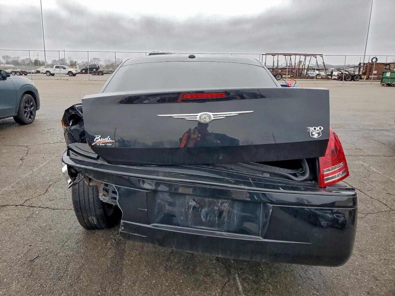 2010 CHRYSLER 300