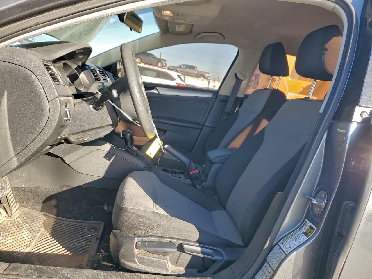 2017 VOLKSWAGEN JETTA