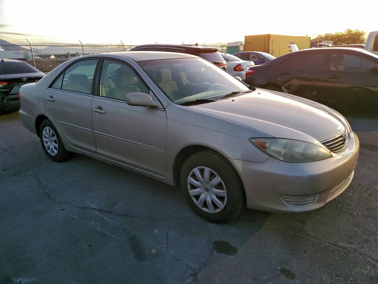 2005 TOYOTA CAMRY