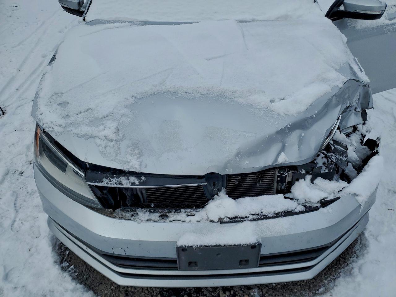 2016 VOLKSWAGEN JETTA