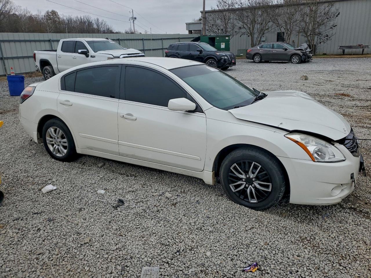 2012 NISSAN ALTIMA