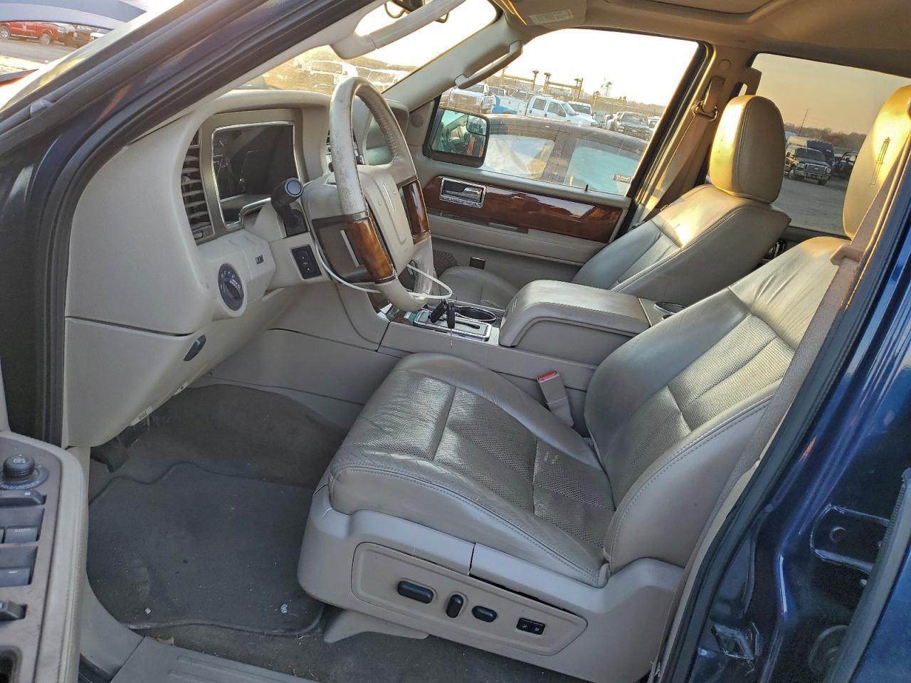 2013 LINCOLN Navigator