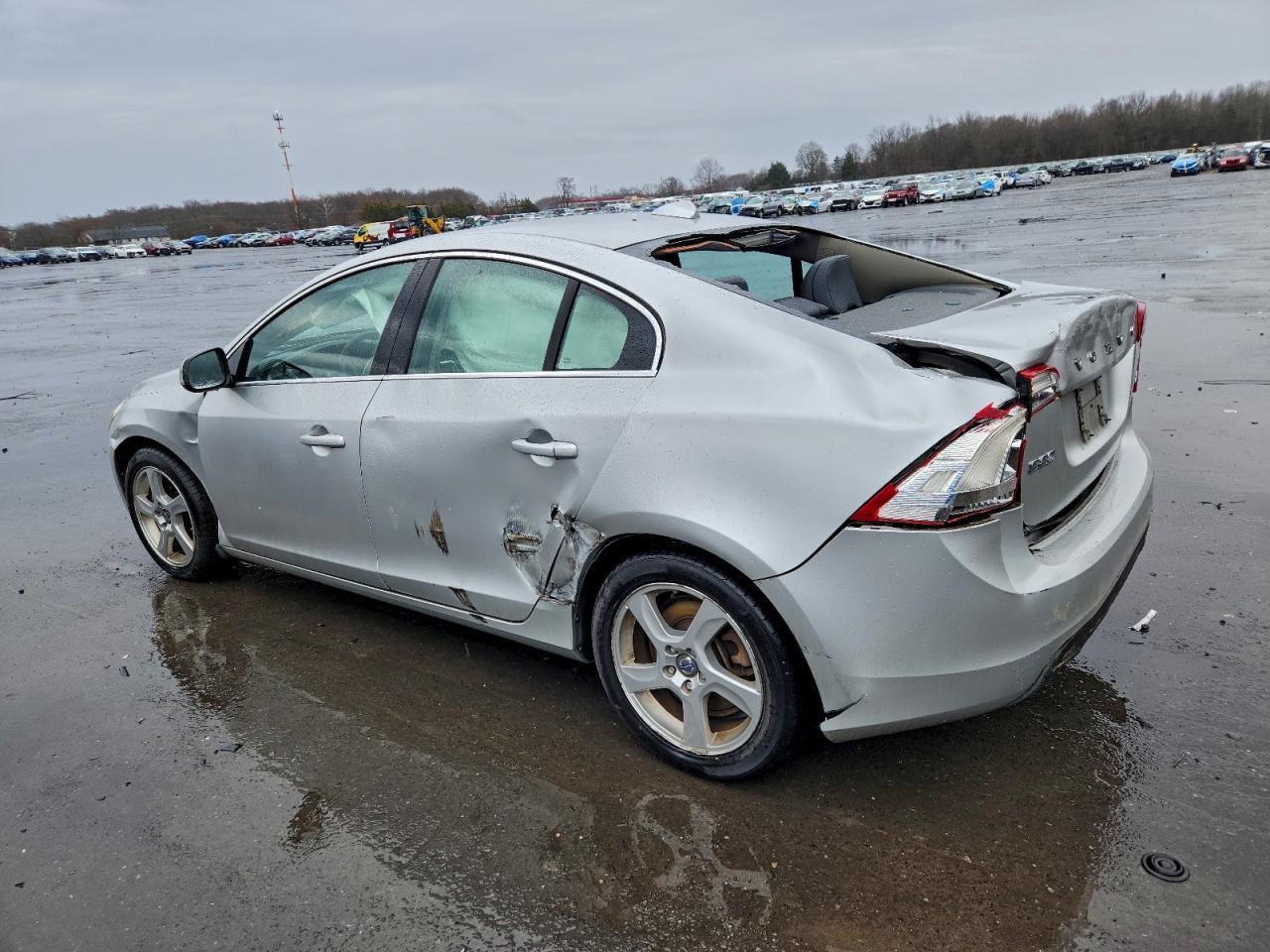 2012 VOLVO S60