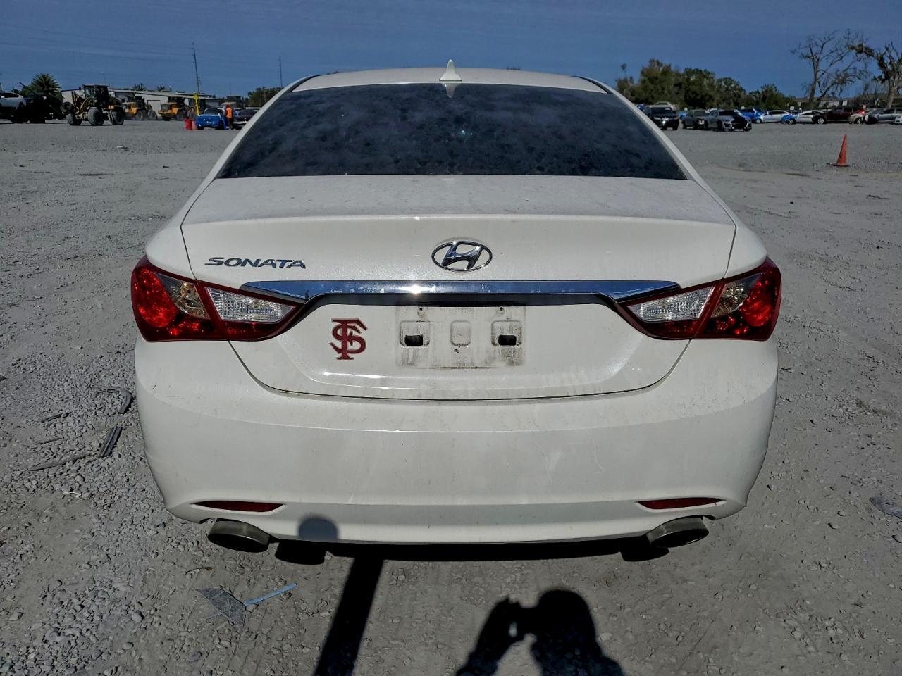 2011 HYUNDAI SONATA
