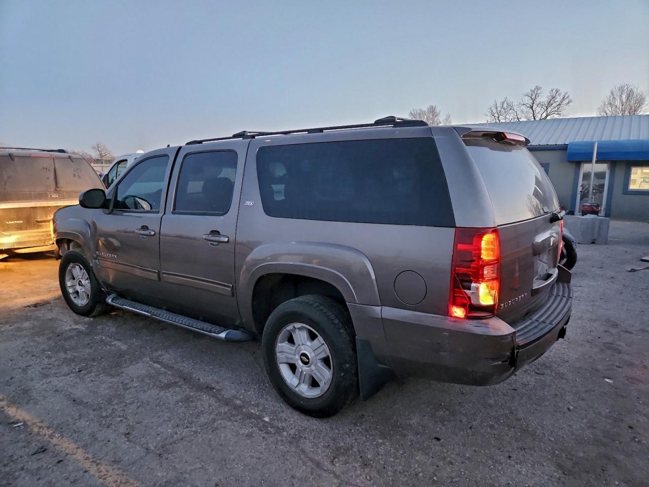2011 CHEVROLET Suburban