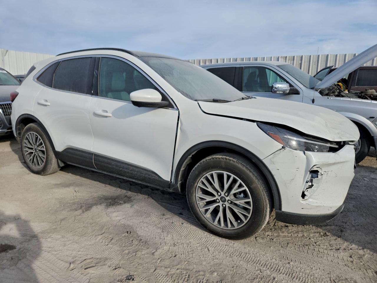 2025 FORD ESCAPE