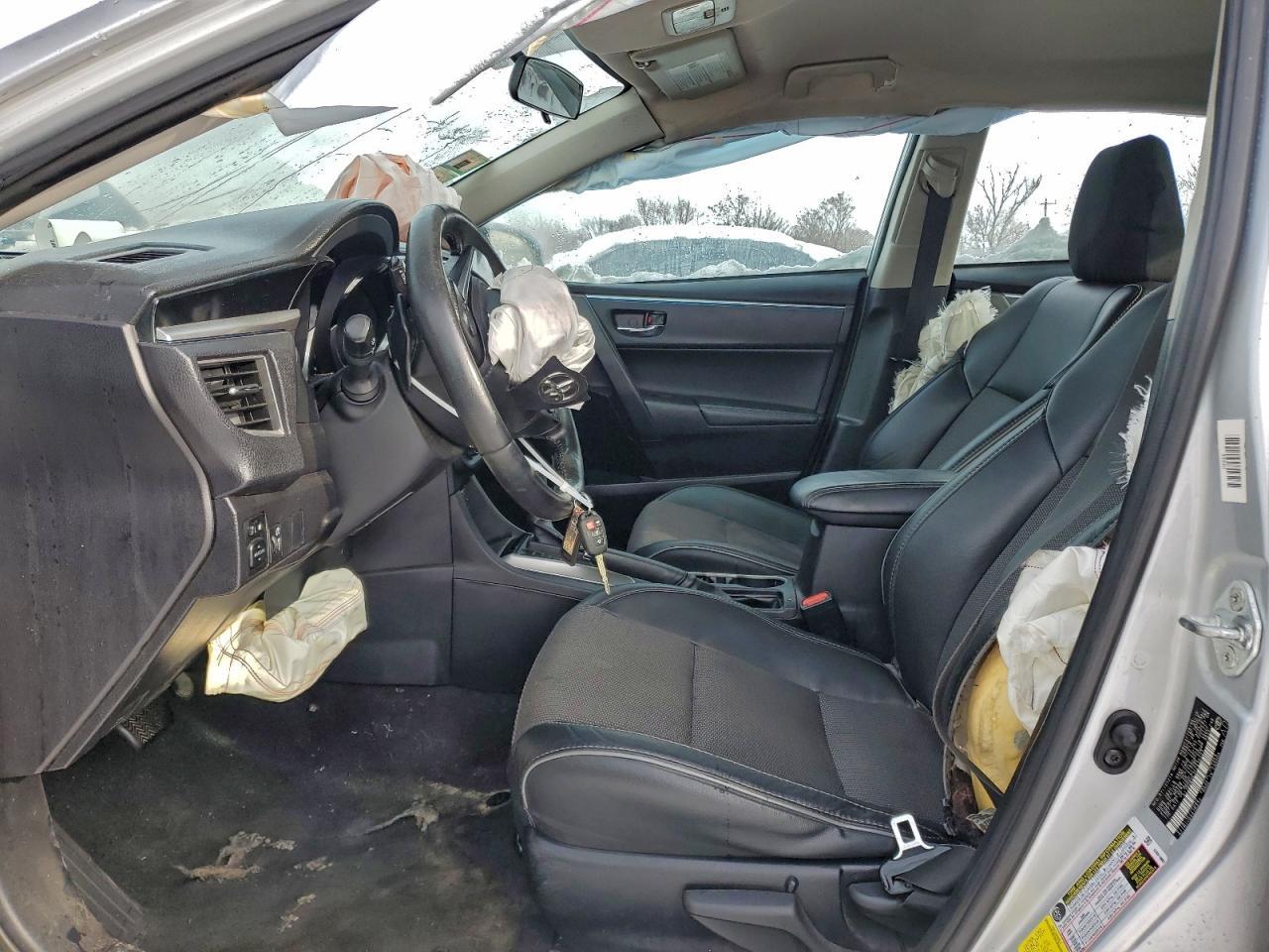 2015 TOYOTA COROLLA