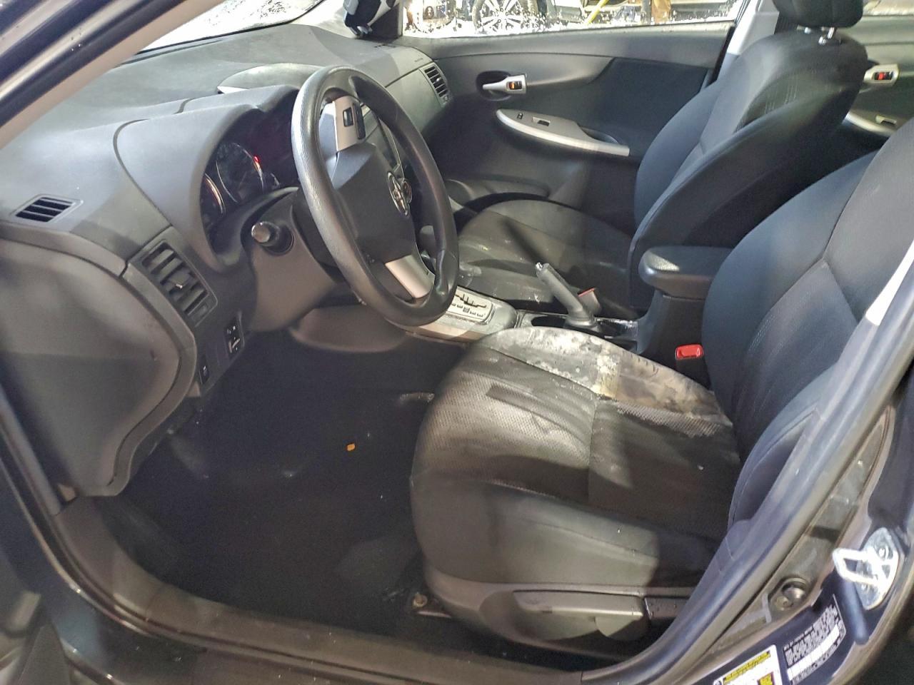 2011 TOYOTA COROLLA