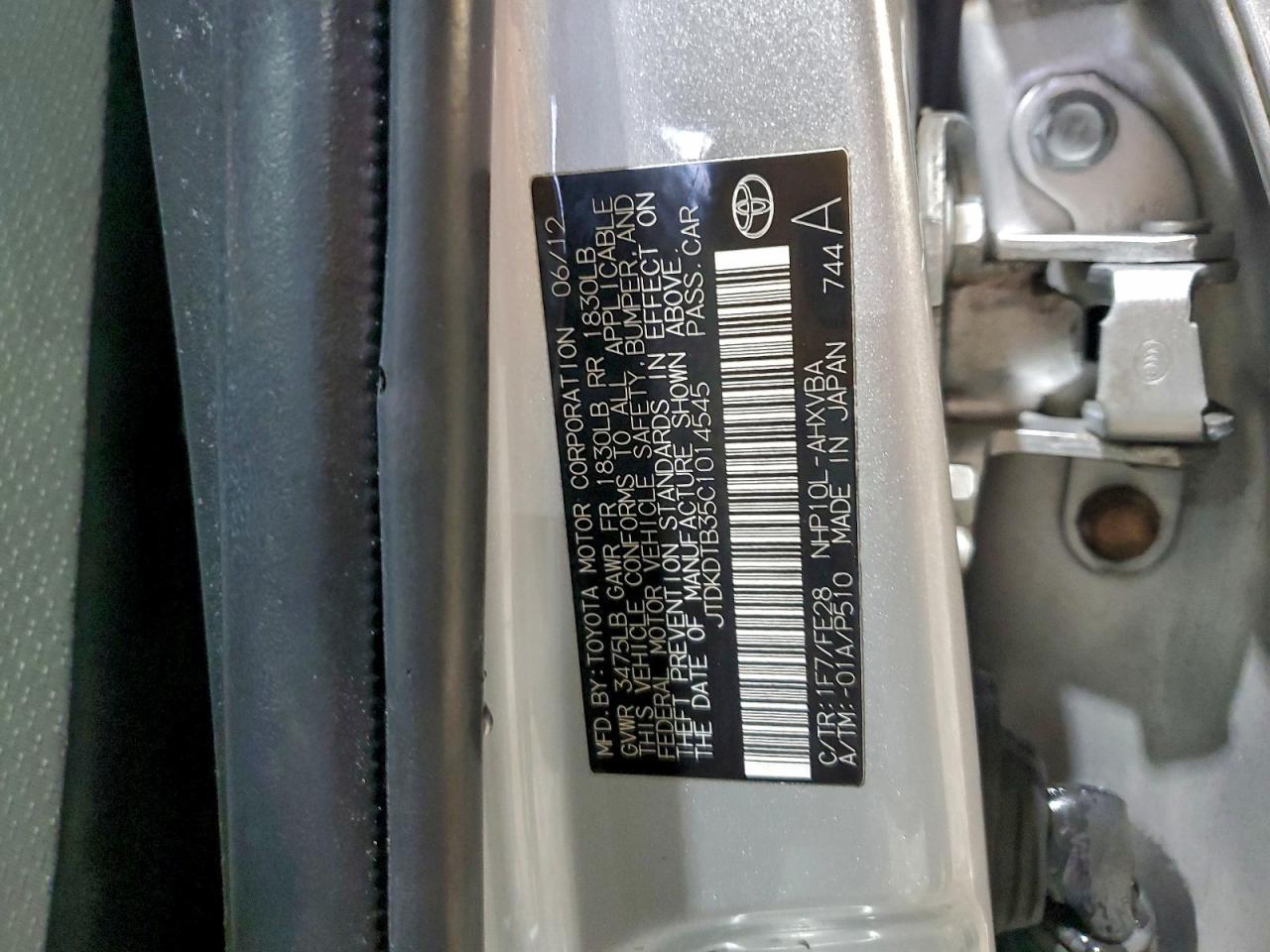 2012 TOYOTA Prius c