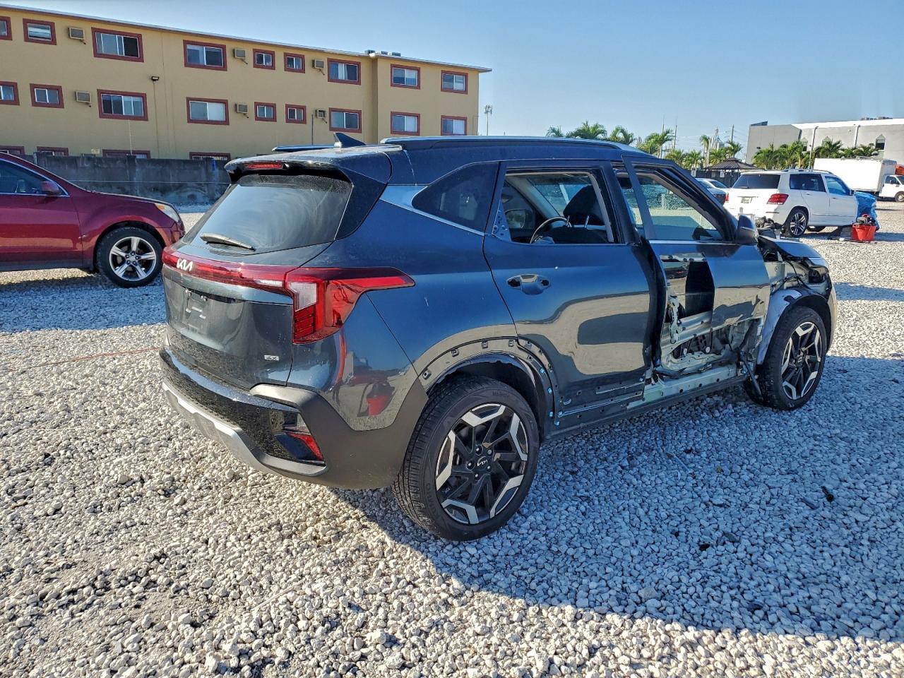 2025 KIA SELTOS