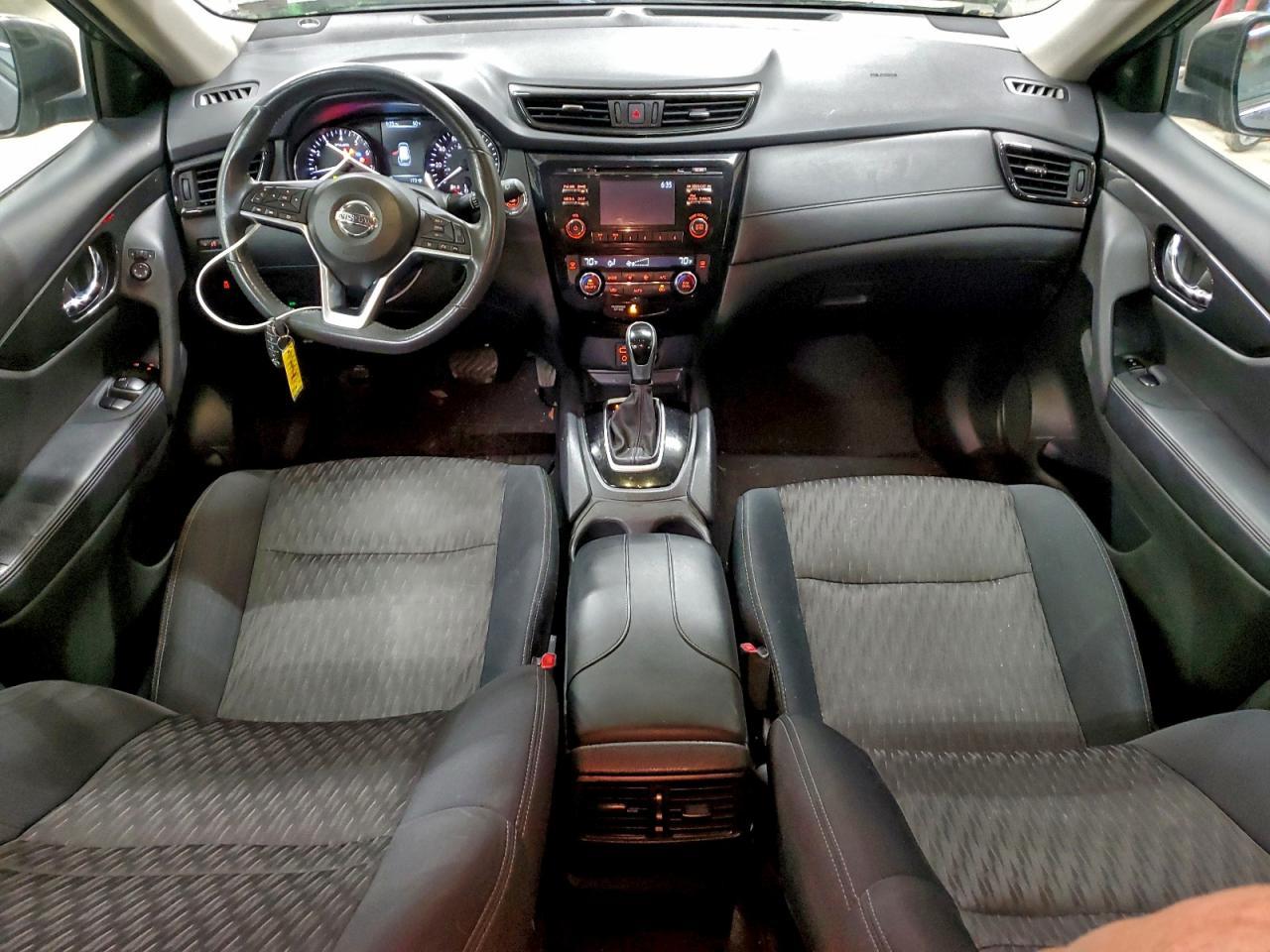 2017 NISSAN ROGUE