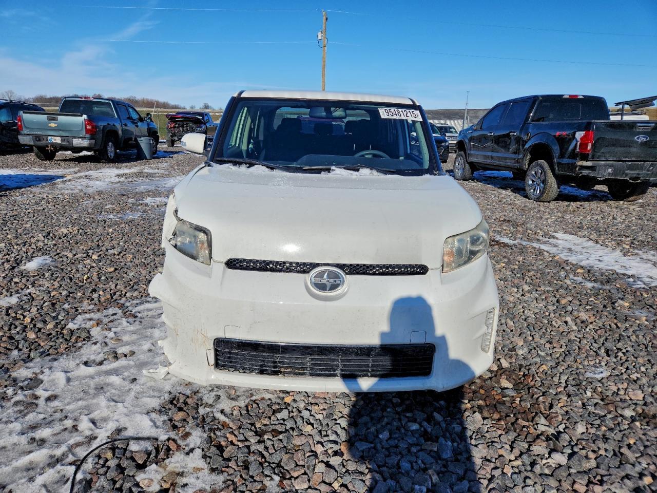 2014 TOYOTA SCION