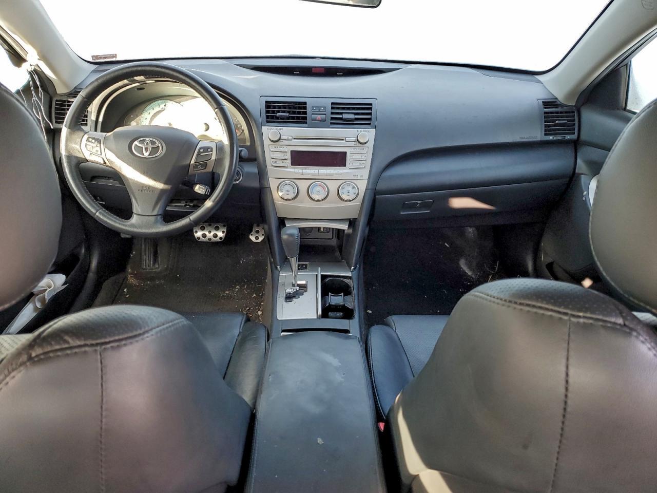 2011 TOYOTA CAMRY
