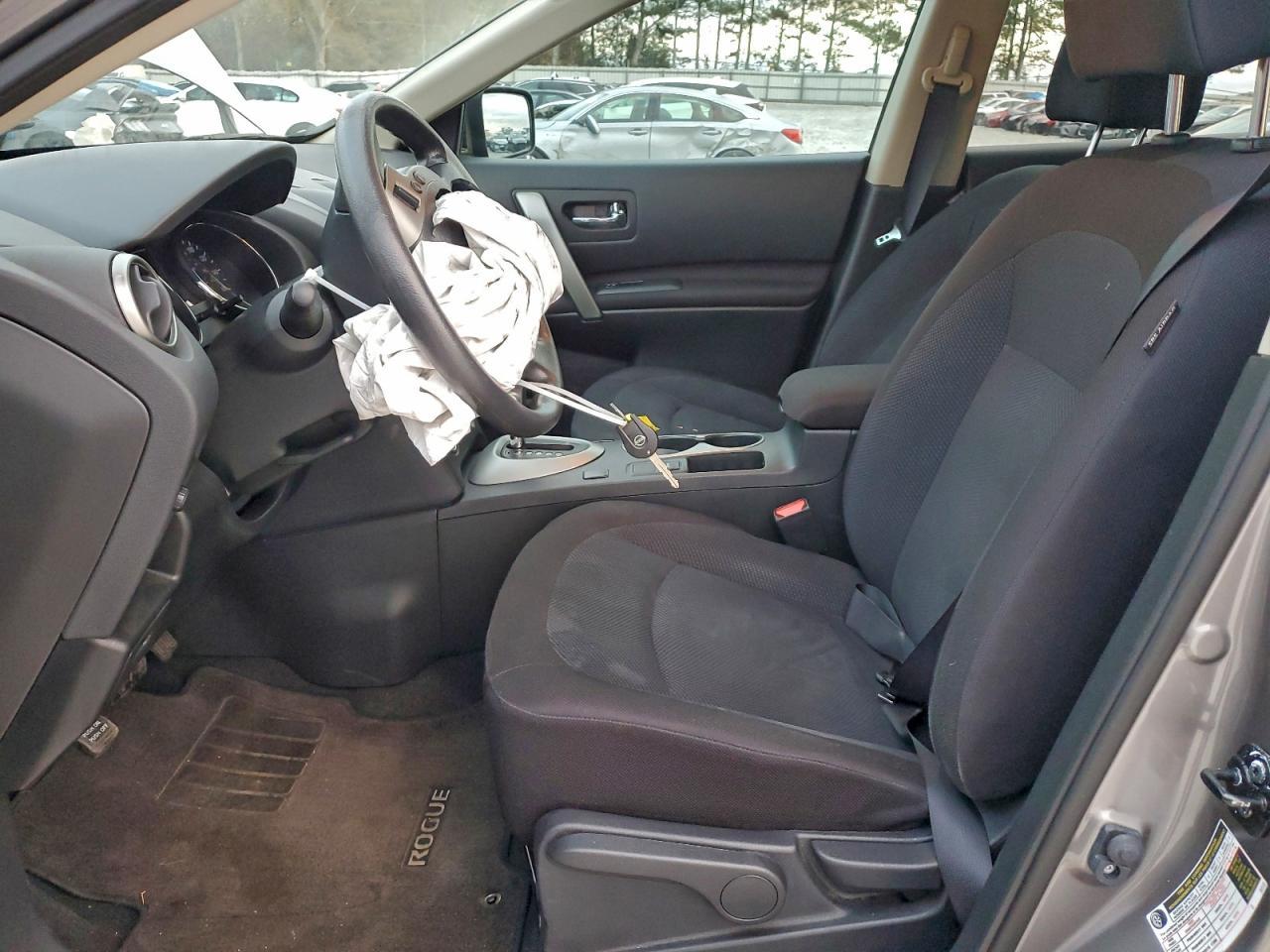 2015 NISSAN ROGUE