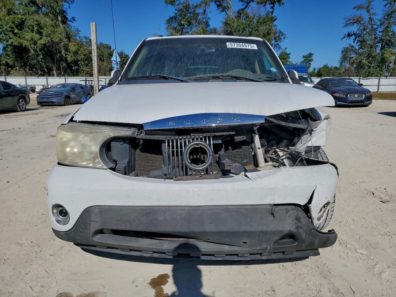 2004 BUICK Rainier