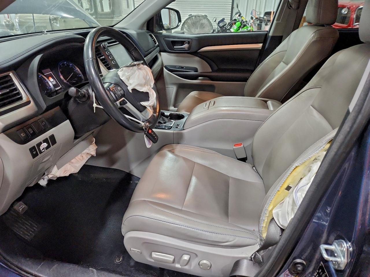 2018 TOYOTA HIGHLANDER