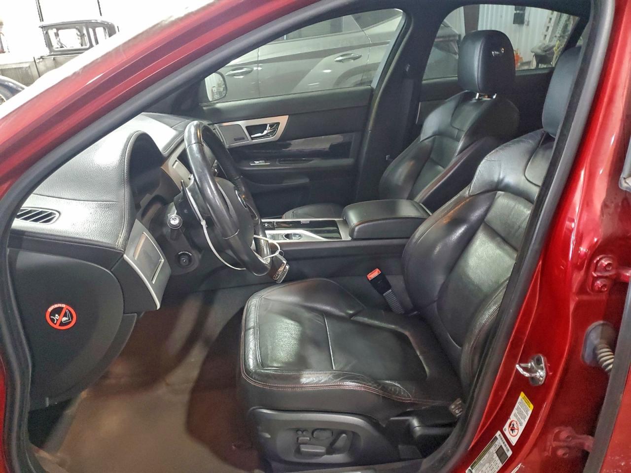 2015 JAGUAR XF