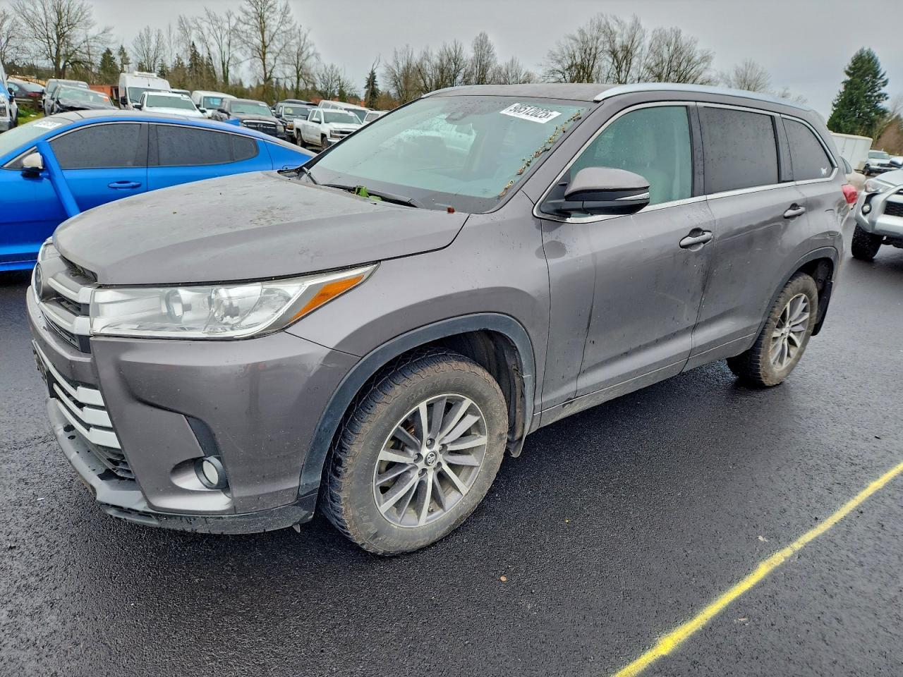 2017 TOYOTA HIGHLANDER