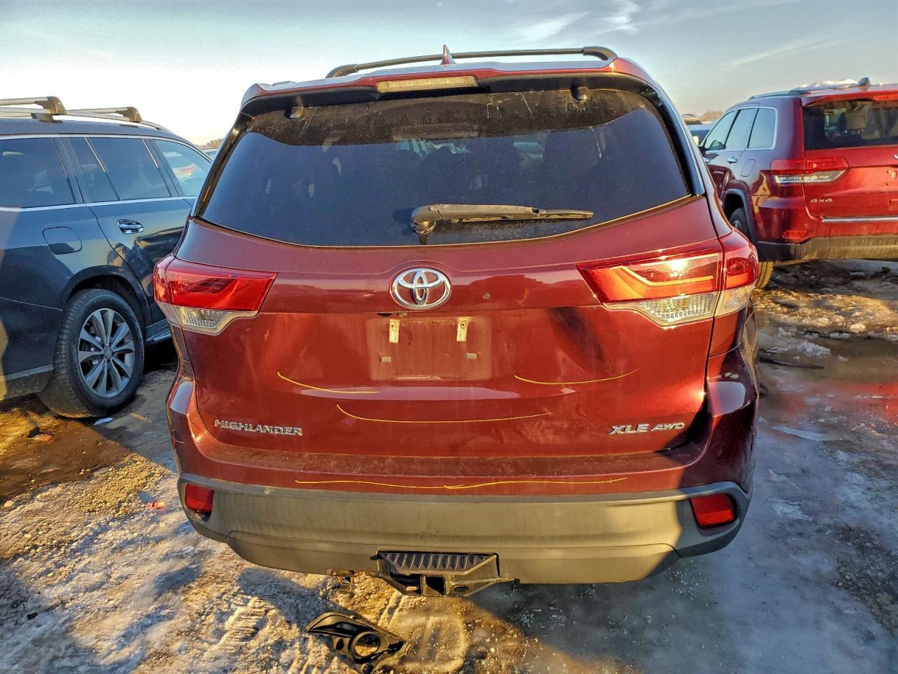 2018 TOYOTA HIGHLANDER