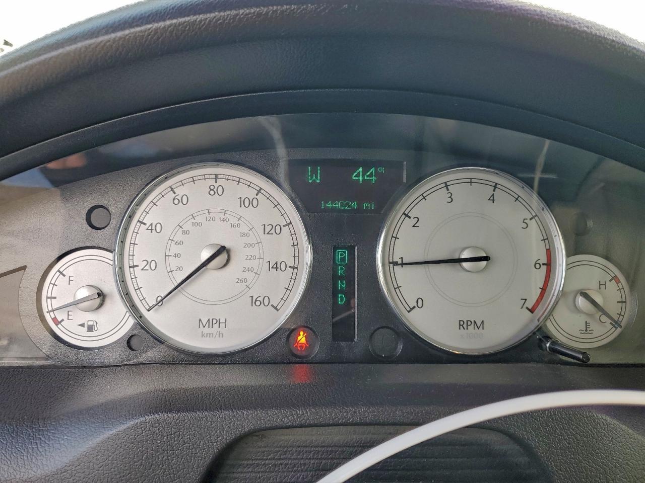 2005 CHRYSLER 300