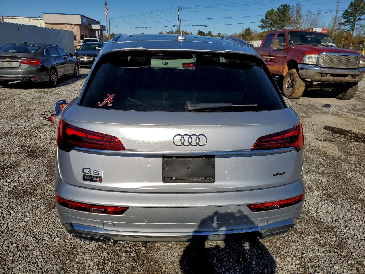 2023 AUDI Q5