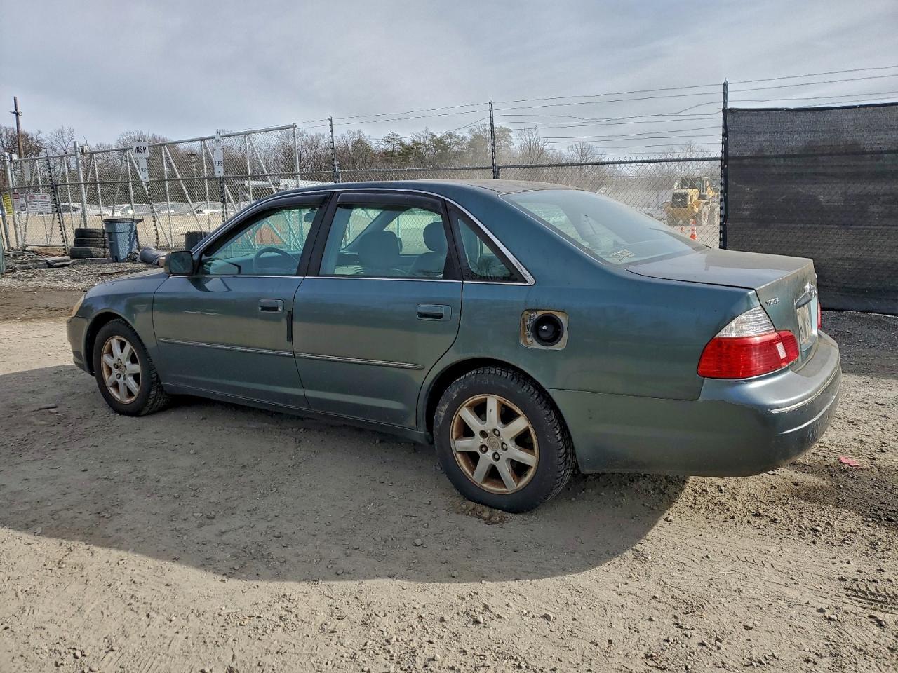 2003 TOYOTA Avalon