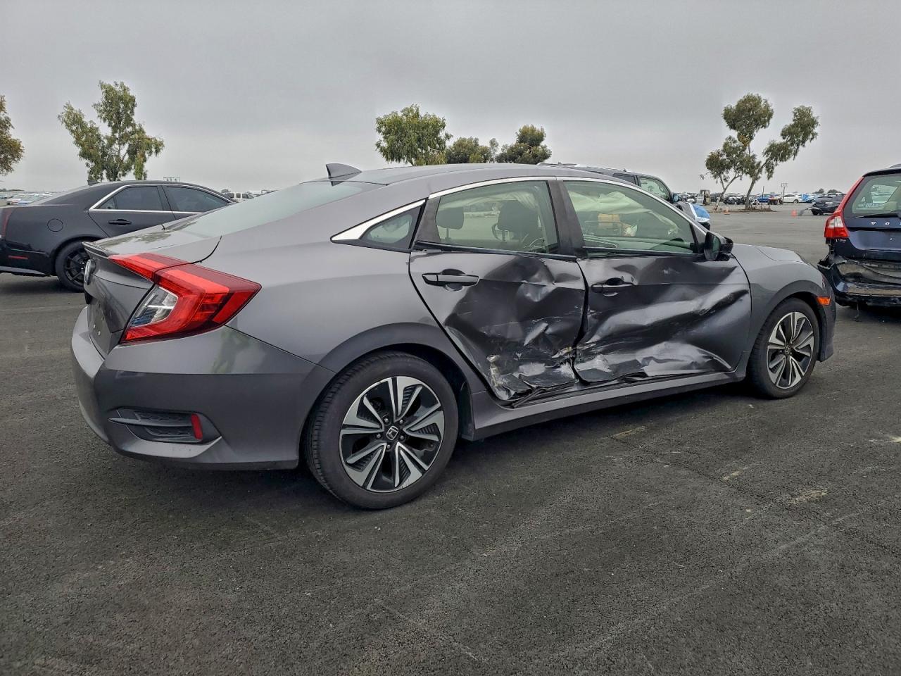 2018 HONDA CIVIC