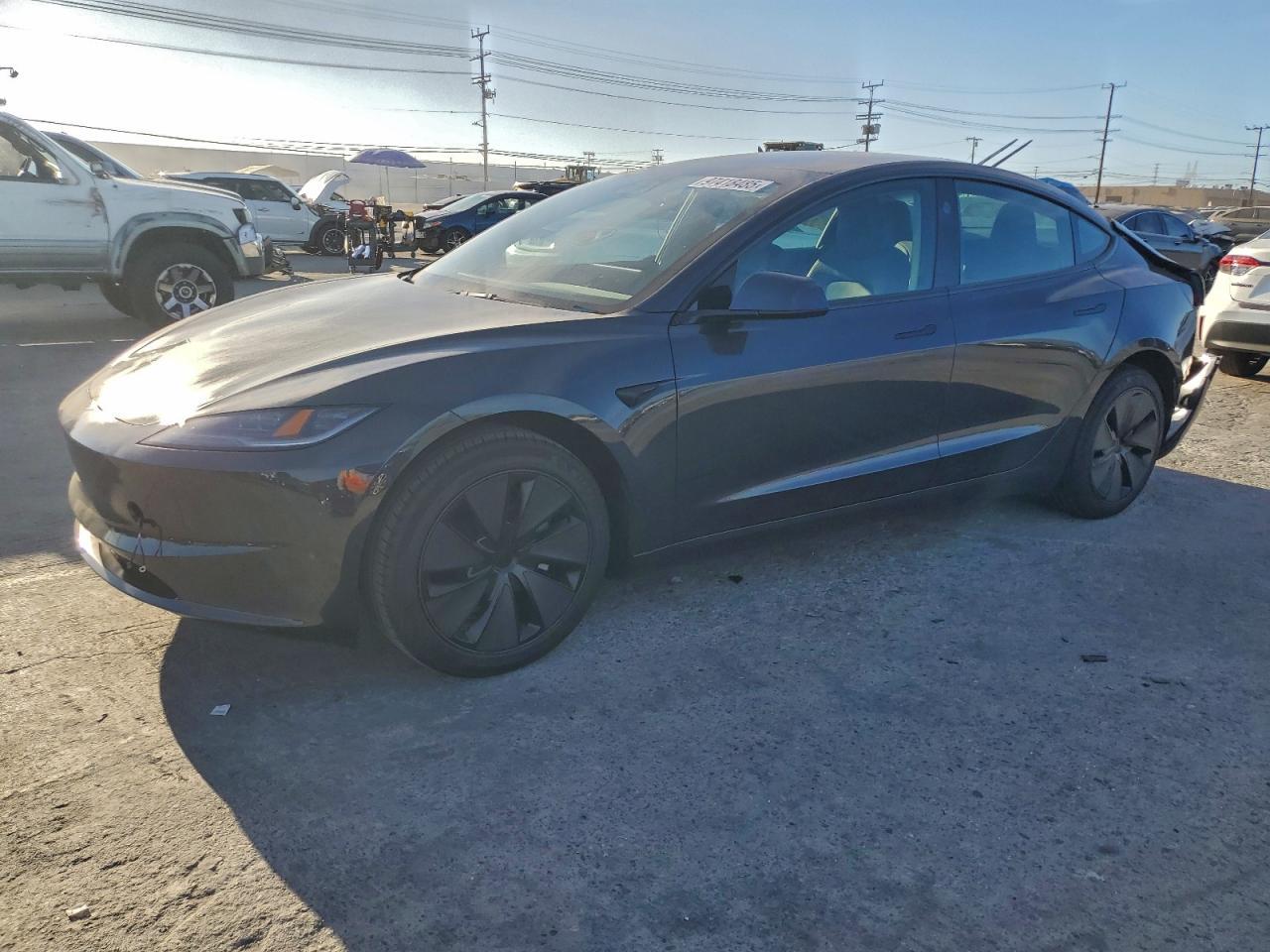 2025 TESLA MODEL 3