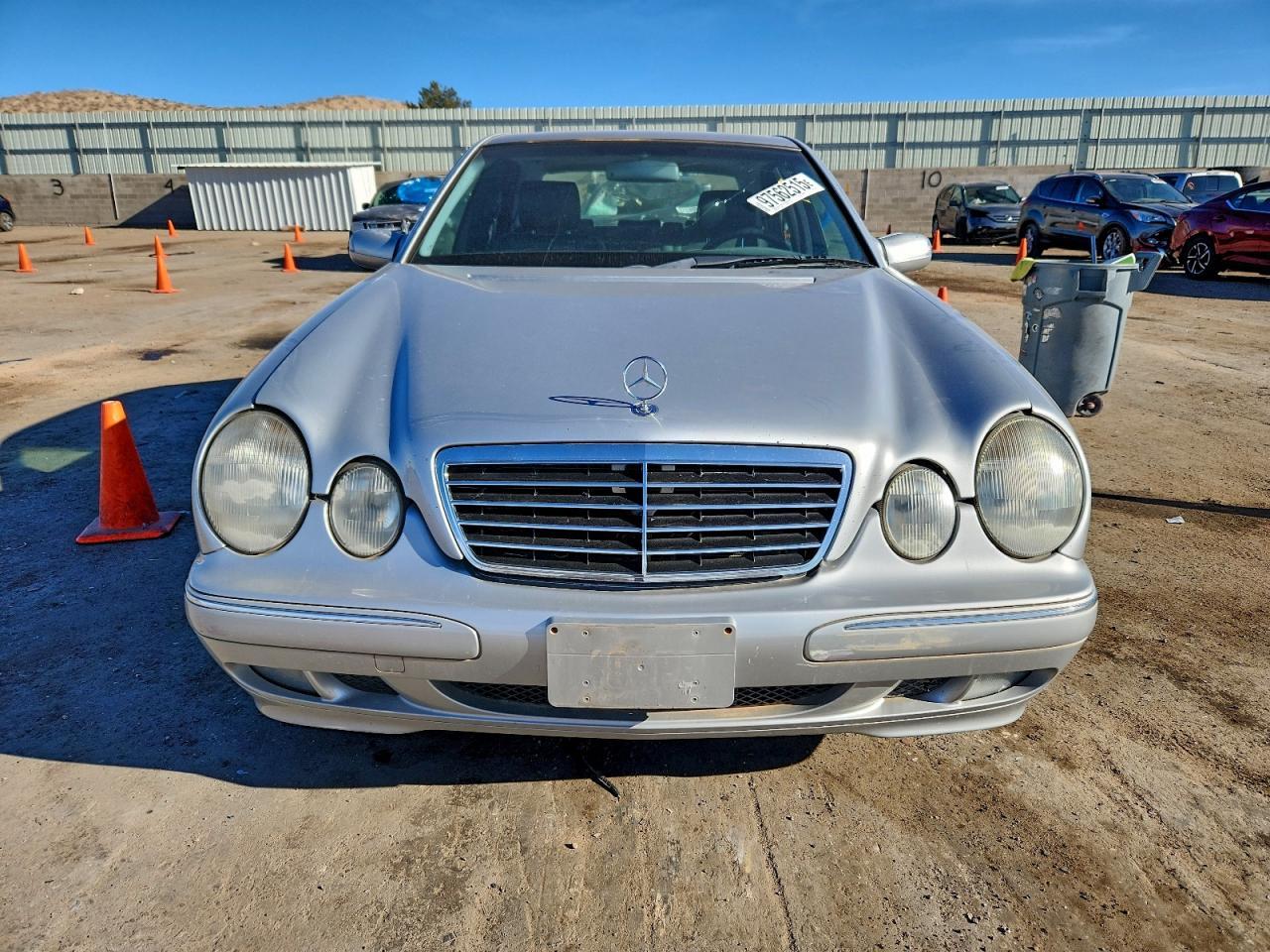 2000 MERCEDES-BENZ E-Class