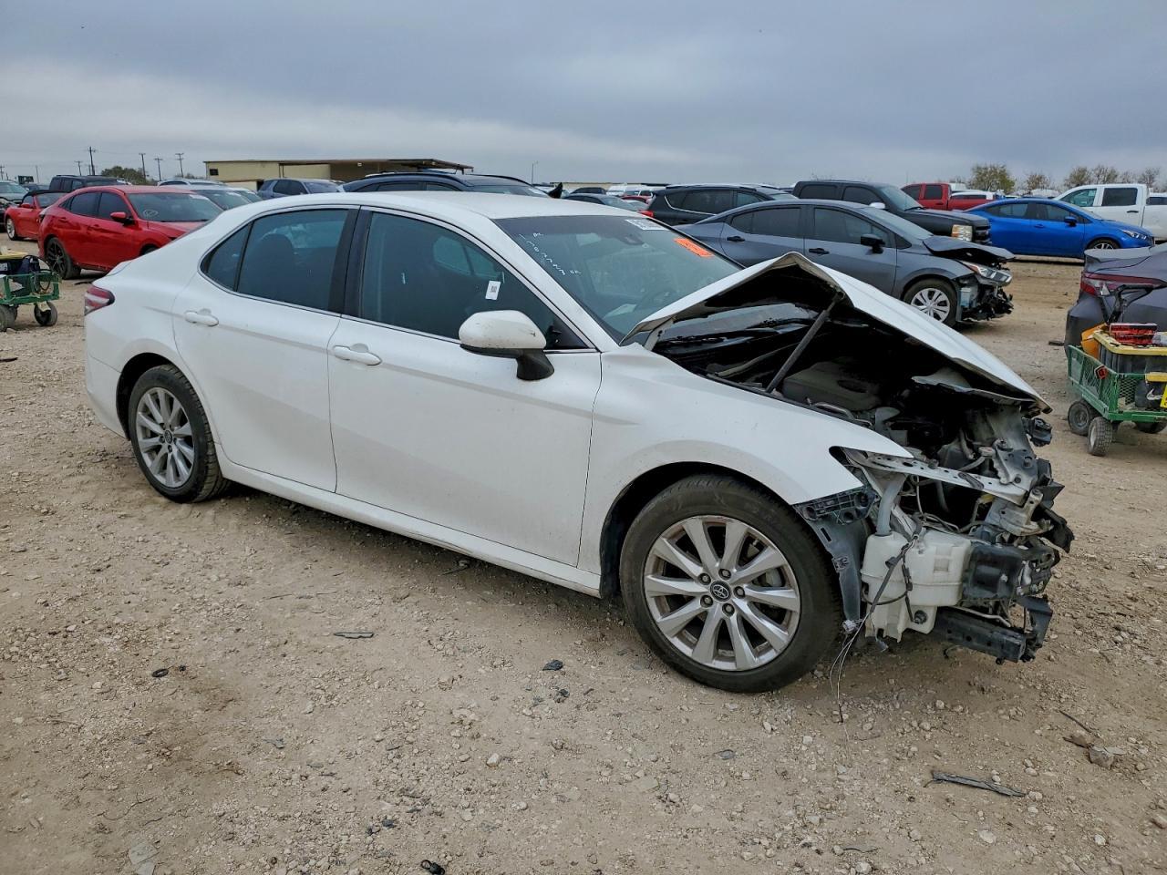 2018 TOYOTA CAMRY