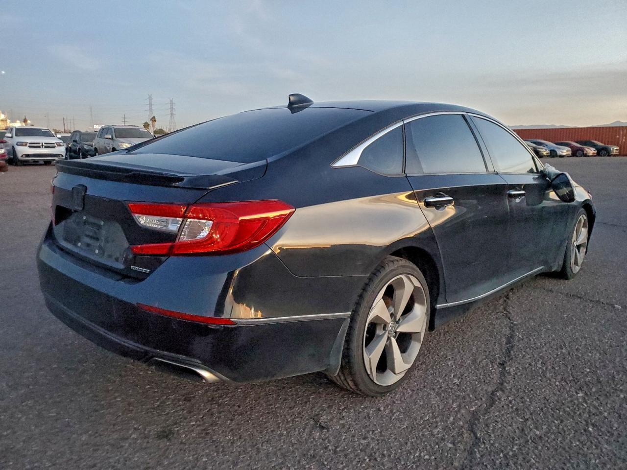 2018 HONDA ACCORD