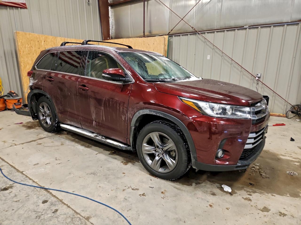 2018 TOYOTA HIGHLANDER