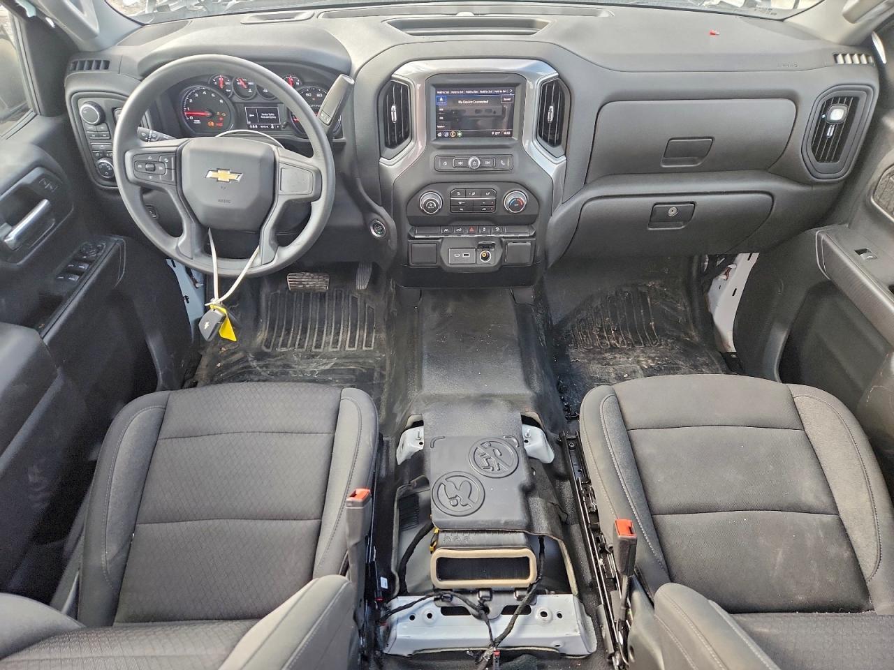 2024 CHEVROLET Silverado