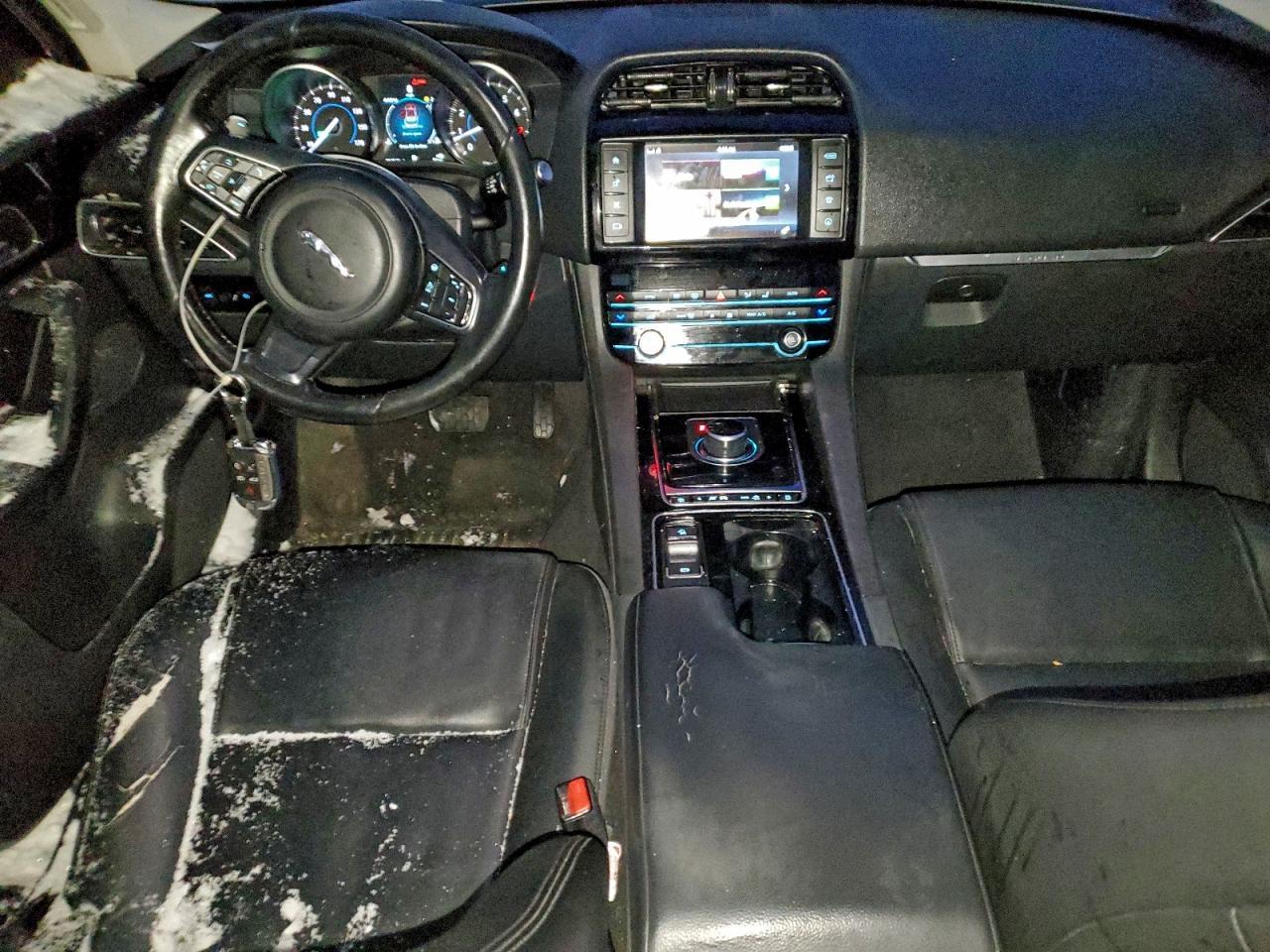 2018 JAGUAR F-Pace