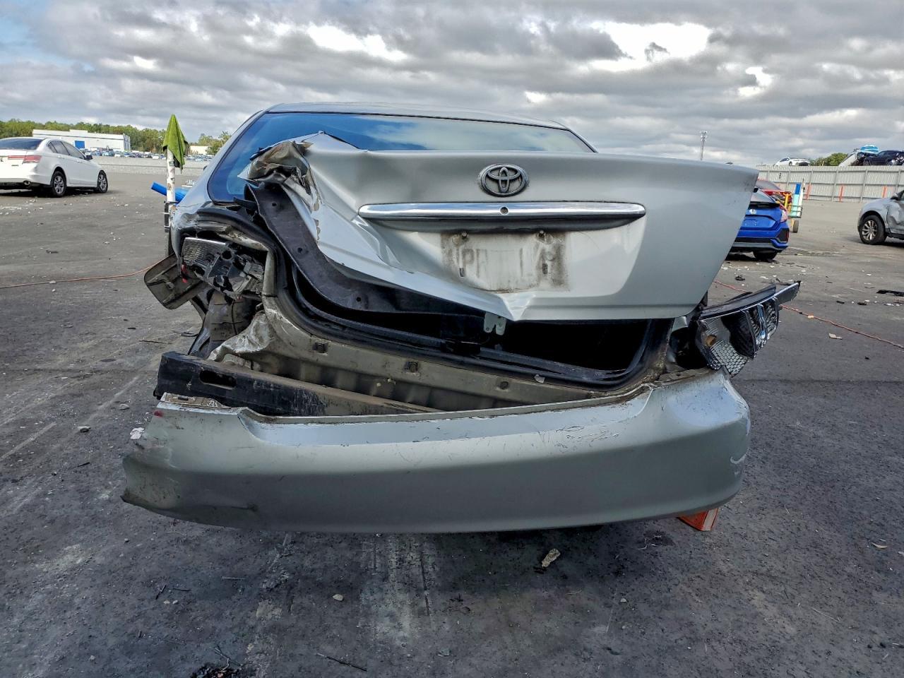 2004 TOYOTA CAMRY