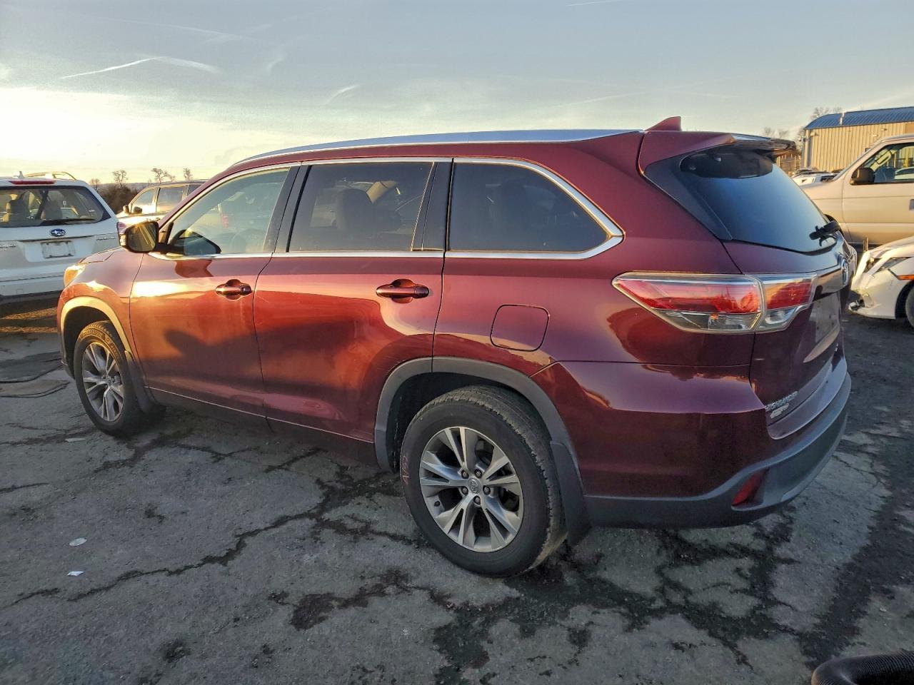 2015 TOYOTA HIGHLANDER