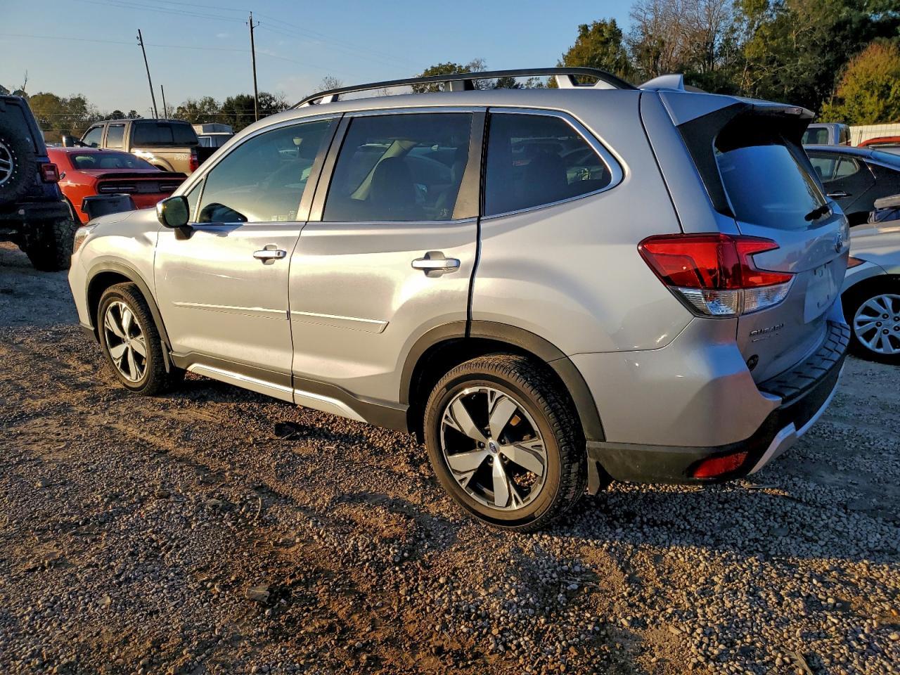 2020 SUBARU FORESTER
