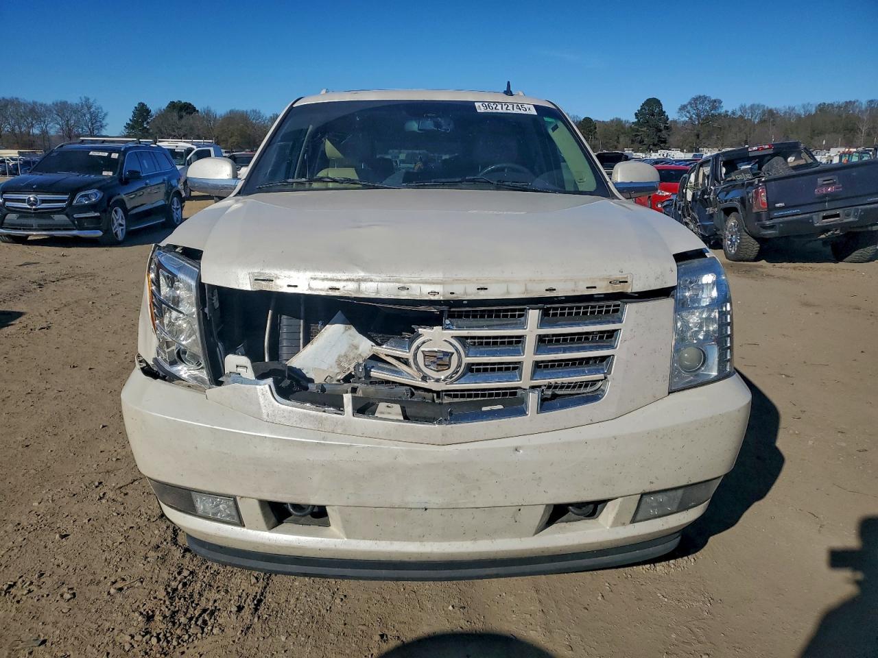 2011 CADILLAC Escalade ESV