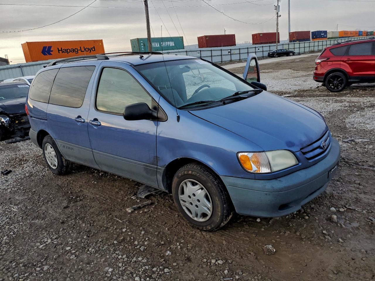 2003 TOYOTA SIENNA