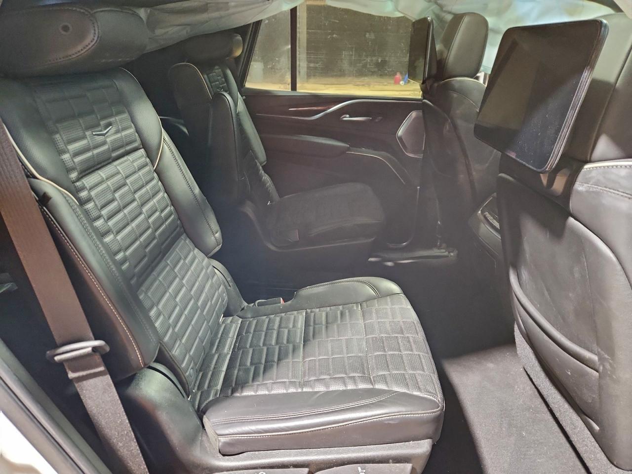 2021 CADILLAC ESCALADE