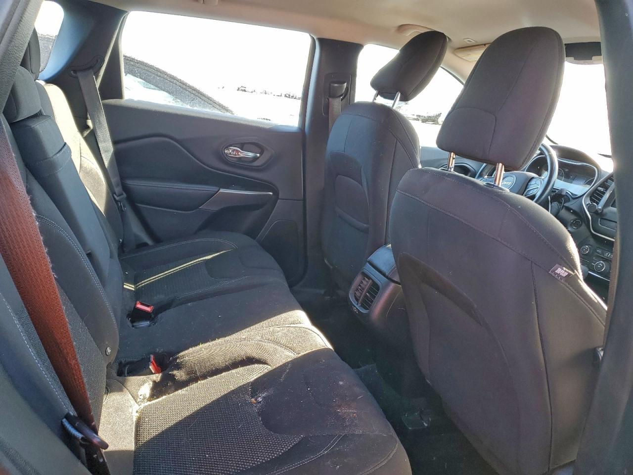2019 JEEP CHEROKEE