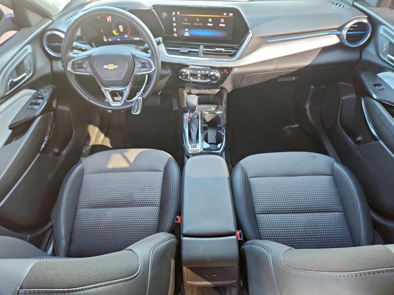 2025 CHEVROLET TRAX