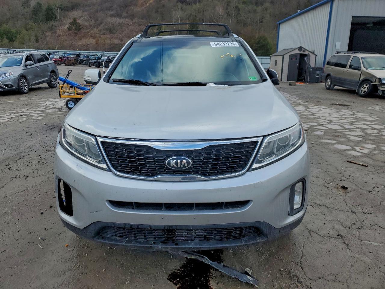2015 KIA SORENTO