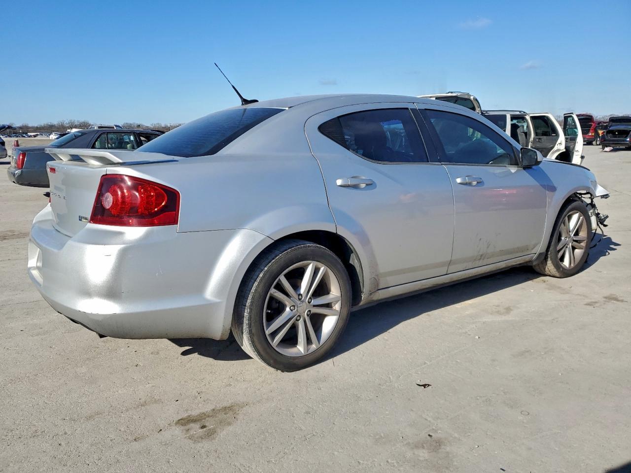 2011 DODGE Avenger