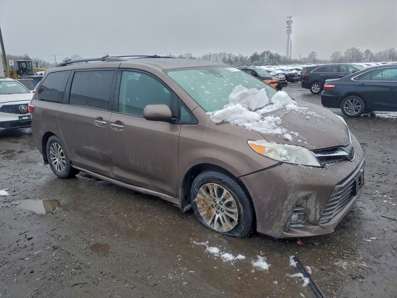 2019 TOYOTA SIENNA