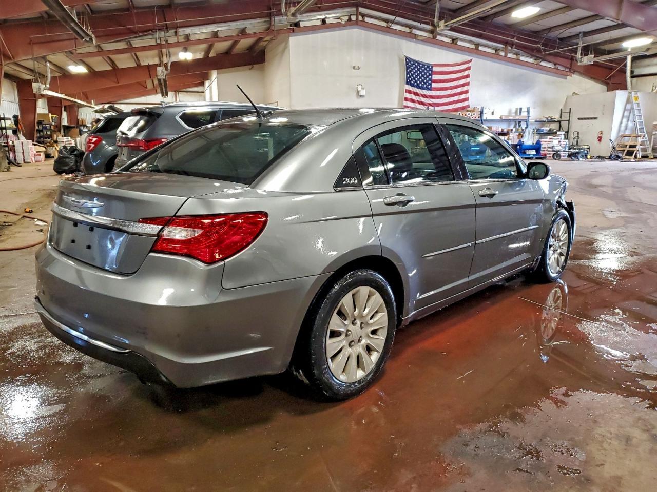 2013 CHRYSLER 200