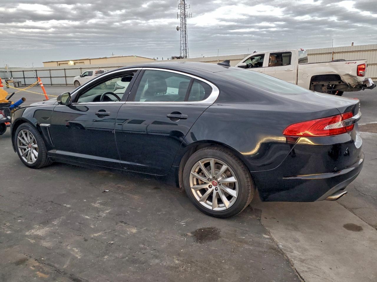 2015 JAGUAR XF