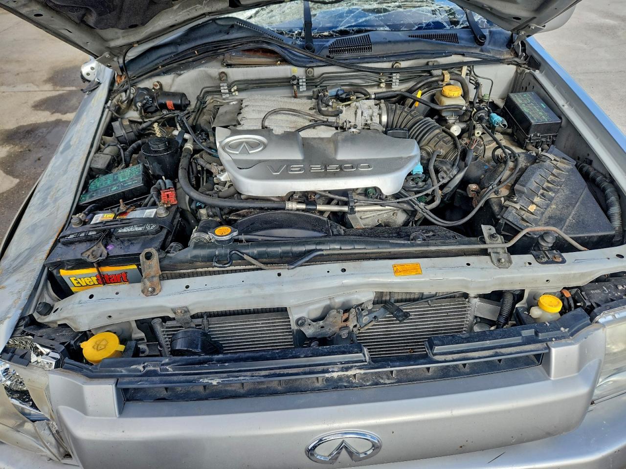 2003 INFINITI QX4