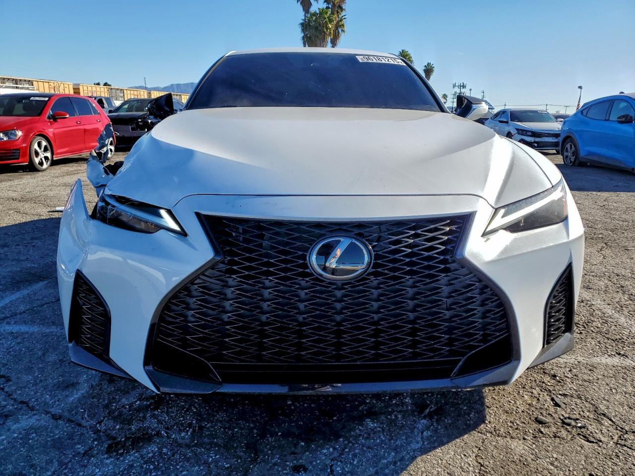 2025 LEXUS IS 300