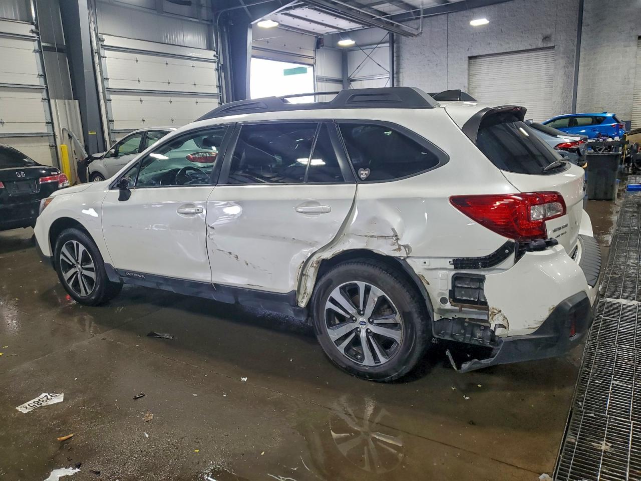2018 SUBARU Outback